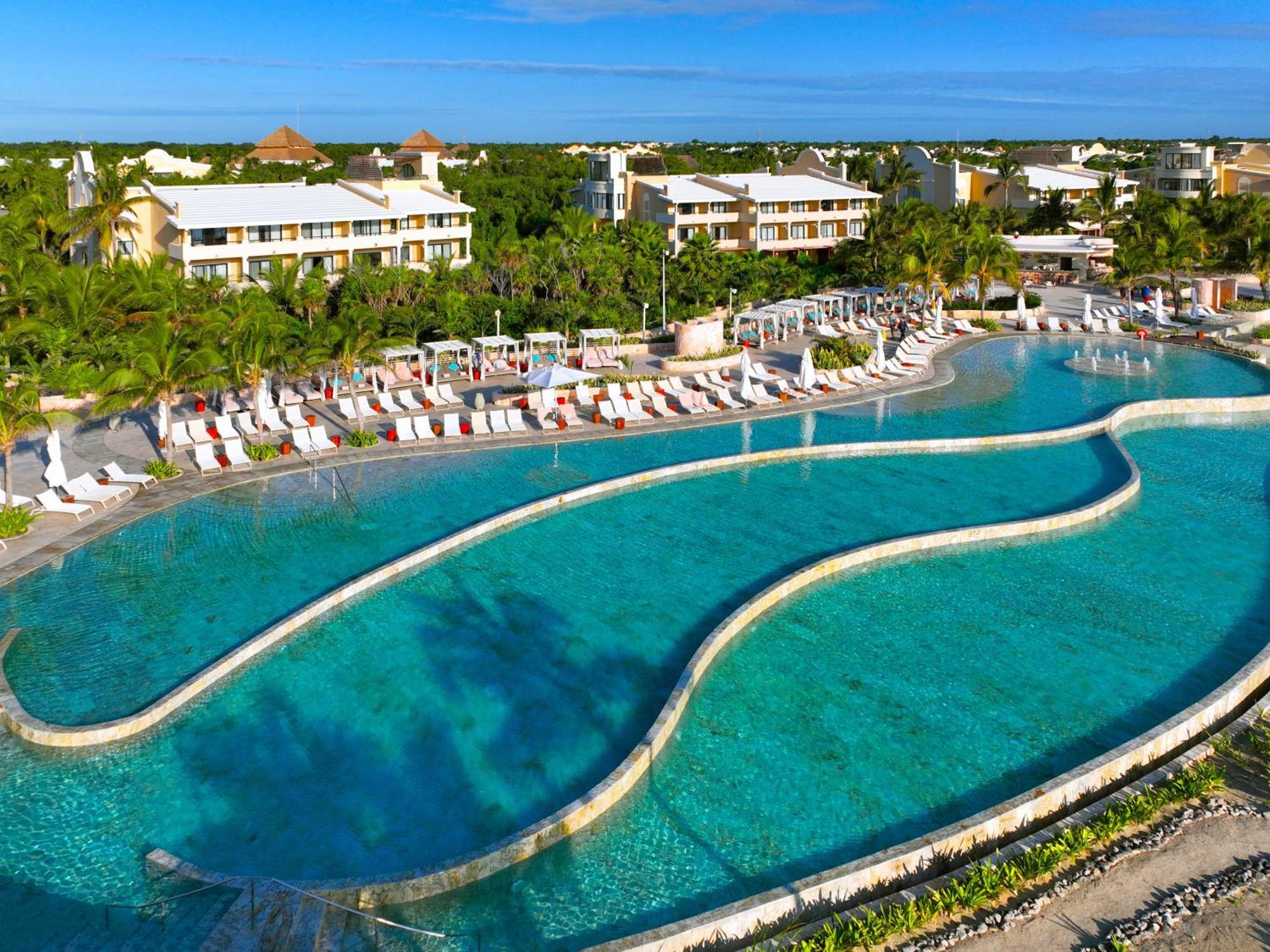 Trs Yucatan Hotel - Adults Only Akumal Buitenkant foto